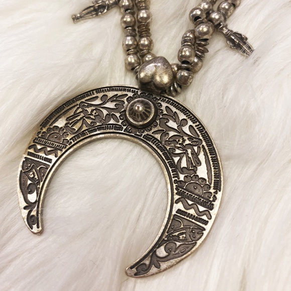 Silver Crescent Squash Blossom Necklace - Picture 4 of 4